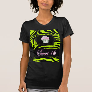 Leuke Lime Green Cupcake Sweet 16 T-shirt