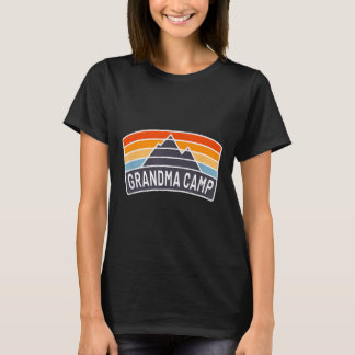 Leuke oma kamp slaapfeest kamperen kleinkinderen C T-shirt