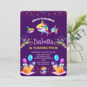 Leuke regenboog haai ballon verjaardagsfeestje Fam Kaart (Staand voorkant)