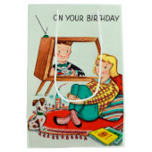 Leuke retro  verjaardag medium cadeauzakje (Achterkant)