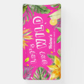 Leuke Roze Meiden Afscheid Van De Meisje Strand Tr Spandoek (Verticaal)