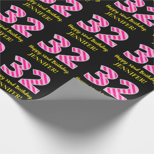 Leuke roze strepen "32"; Gelukkige 32e verjaardag; Cadeaupapier