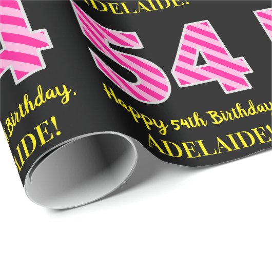 Leuke roze strepen "54"; Gelukkige 54e verjaardag; Cadeaupapier (Rol Hoek)