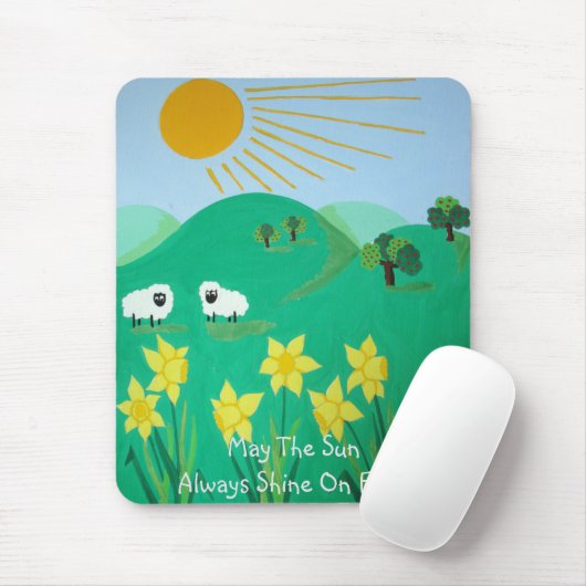 Leuke schilderachtig illustratie van schattig scha muismat (Met muis)