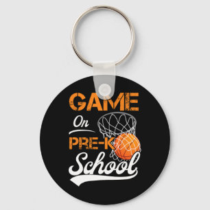 Leuke spelletjes op Pre-K Basketbal Eerste dag van Sleutelhanger
