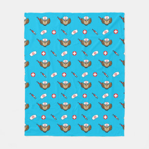 Leuke Verpleegkundige Uil met Spuit Cartoon Fleece Deken