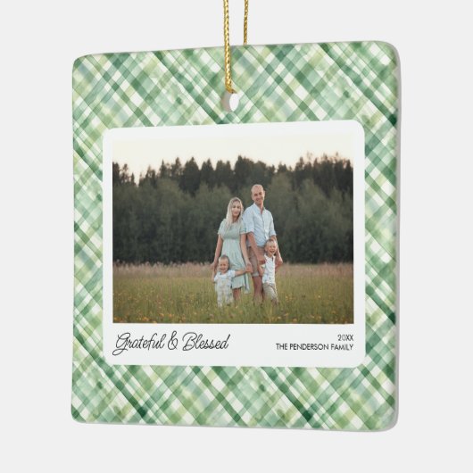 Leuke Waterverf Plaid Check Kerstfoto's Aangepast Keramisch Ornament (Links)