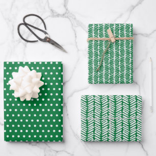 Leuke witte polka stippen chevron strepen op groen inpakpapier vel