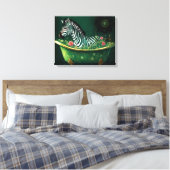 Leuke Zebra in een bad Canvas Afdruk (Insitu (Slaapkamer))