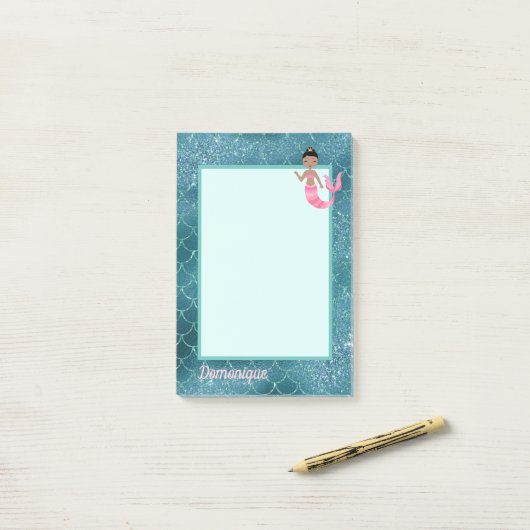 Leuke Zeemeermin in Roze met Aqua Scales Post-it® Notes (Op bureau)