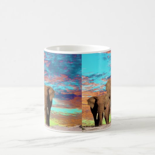 Levée de soleil de l'éléphant Opal, Mug de café (Centre)