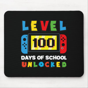 Level 100-dagen game-spel zonder vergrendeling op muismat