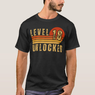 Level 18 Ontgrendeld 18e Video Gamer Verjaardag jo T-shirt