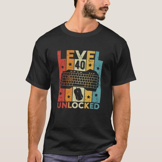 Level 40 Ontgrendeld Gaming Keyboard 40e verjaarda T-shirt (Voorkant)