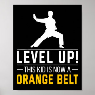 Level omhoog! Dit kind heeft nu een oranje band ka Poster