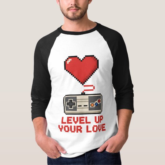 Level Up Your Love, Retro Pixel Gaming Design T-shirt (Voorkant)