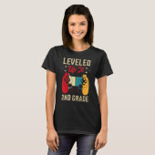 Leveled Up To 2nd Grade Gamer Back To School First T-shirt (Voorkant volledig)