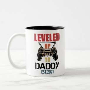 Leveled Up To Daddy Est 2021 Shirt Vader T-Shirt Tweekleurige Koffiemok