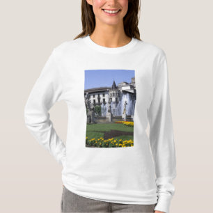Leven in Spanje het mooie Plaza Cataluna met T-shirt