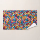 Levendig Collectie van Kleurrijke Button Flowers Bad Handdoek (Handdoek)