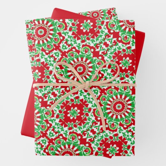 Levendig rood, groen en wit patroon inpakpapier vel (In situ)