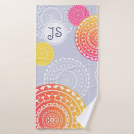 Levendig roze geel willekeurig mandala monogram badhanddoek