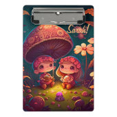 Levendig schattige elven spelen onder paddenstoele mini klembord (Voorkant)