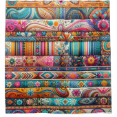 Levendige Boho Stripes: Eclectische Textielkunst Douchegordijn (Voorkant)