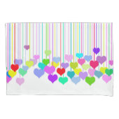 Levendige multi-gekleurde hangende harten op wit kussensloop (Voorkant-Links)