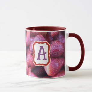 Levendige rode aardbeienpatroon keramische koffiem mok