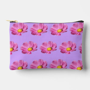 Levendige Roze Bloem Met Een Bij Op Een ZomerDag A Etui