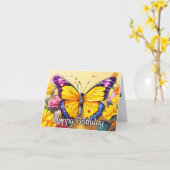 Levendige vlinderkunst Happy Birthday Kaart (Gele Bloem)