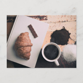 Levensmiddelen, een krossier, een druppel chocolad briefkaart