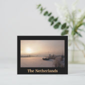 Lever de soleil hivernal aux Pays-Bas carte postal (Debout devant)