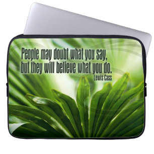 Lewis Cass Inspirerend quote "Twijfel" Laptop Sleeve