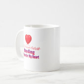 Lezen is goed voor mijn hart koffiemok (Voorkant links)