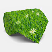 L'herbe est la cravate masculine plus verte (Roulé)