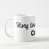 L'heure de l'histoire commence avec des tasses à c (Gauche)