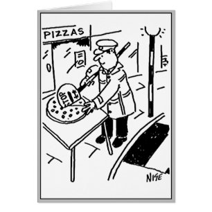 L'homme sucette découpe une pizza