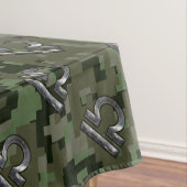 Libra Zodiac Sign on olijfgroene digitale camo Tafelkleed (Voorbeeld)