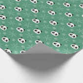 Licht Evergreen - Schattigee panda's met sneeuwvlo Cadeaupapier (Hoek)