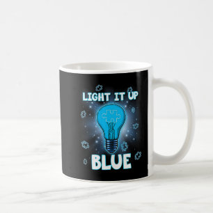 Licht het blauwe autisme Shirt op dat ik blauw voo Koffiemok