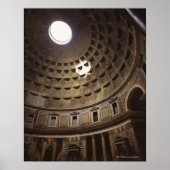 Licht schitterend door oculus in het Pantheon in Poster (Voorkant)