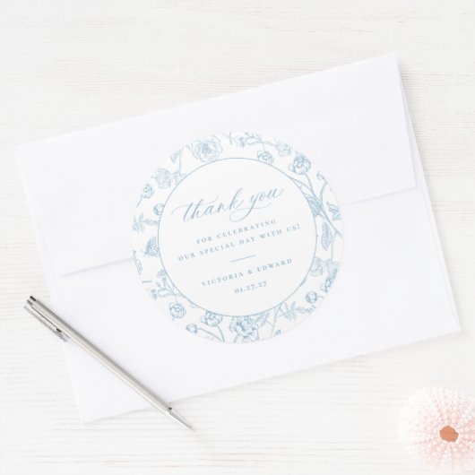 lichtblauw bloemenbruiloft dank u ronde sticker (Envelop)