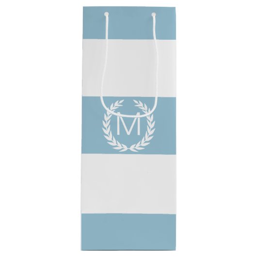 Lichtblauw en wit brede streep met monogram wijn cadeautas (Voorkant)