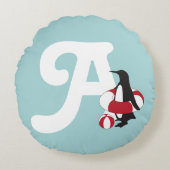 Lichtblauw Leuke Pinguïn Zwemmend Kinder Monogram Rond Kussen (Voorkant)