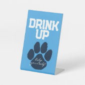 Lichtblauw & Navy Pawprint Drink Tafel Afstuderen Reclamebord Met Voetstuk (Voorkant)