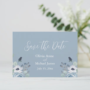 Lichtblauw & Witte Bloemen Save The Date
