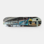 Lichtblauwe trein skateboard (Horizontaal)
