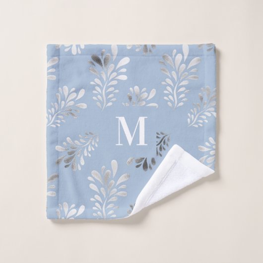 Lichtblauwe zilverbladeren botanische monogram bad handdoek (Wasdoekje)
